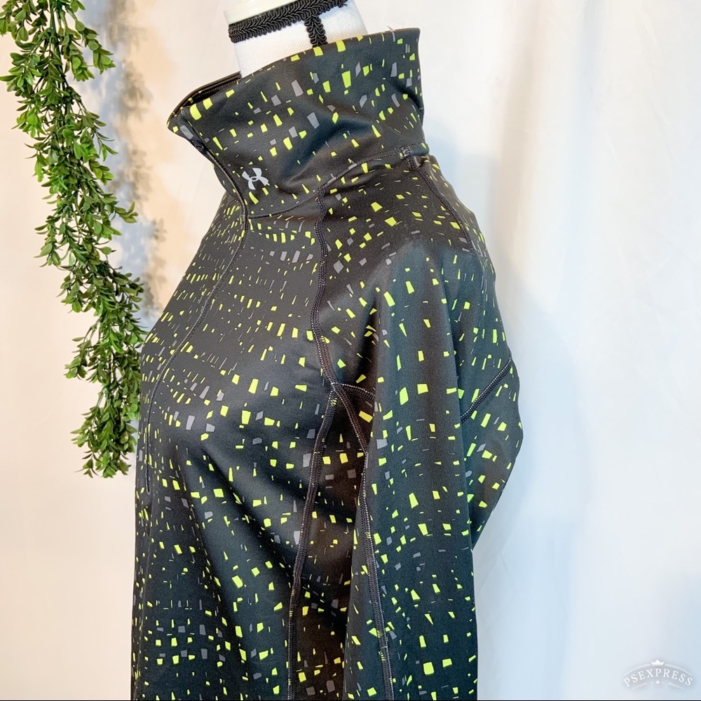 Under Armour Ladies XL Cold Gear Pull Over ZIP